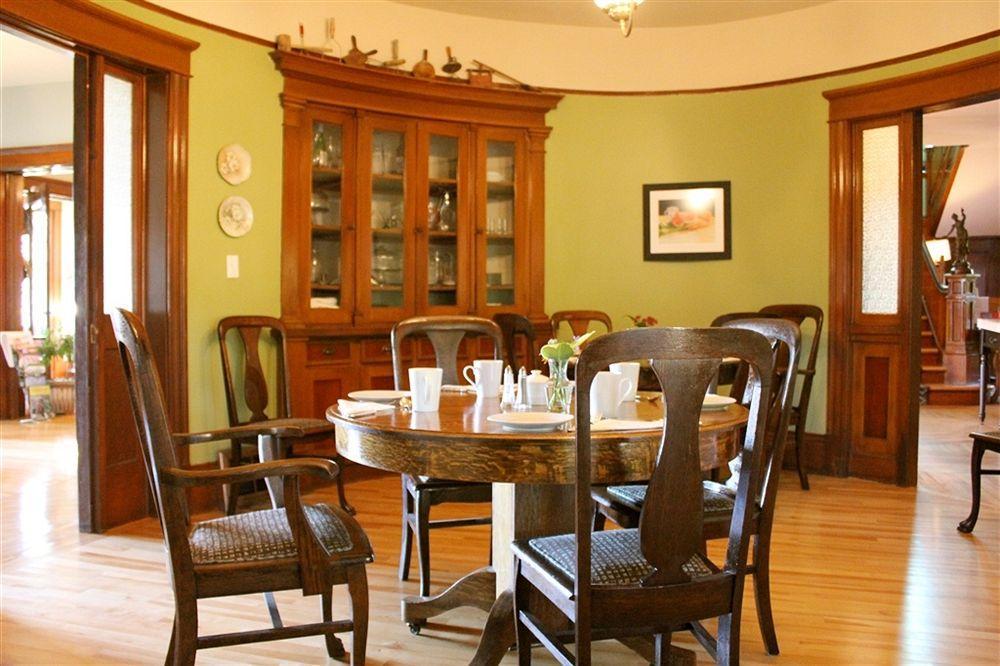 שדיאק Auberge Inn Thyme מראה חיצוני תמונה