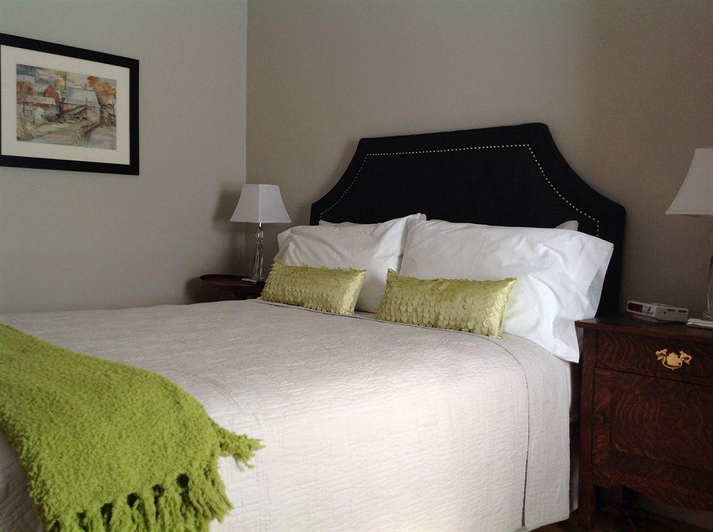 שדיאק Auberge Inn Thyme מראה חיצוני תמונה