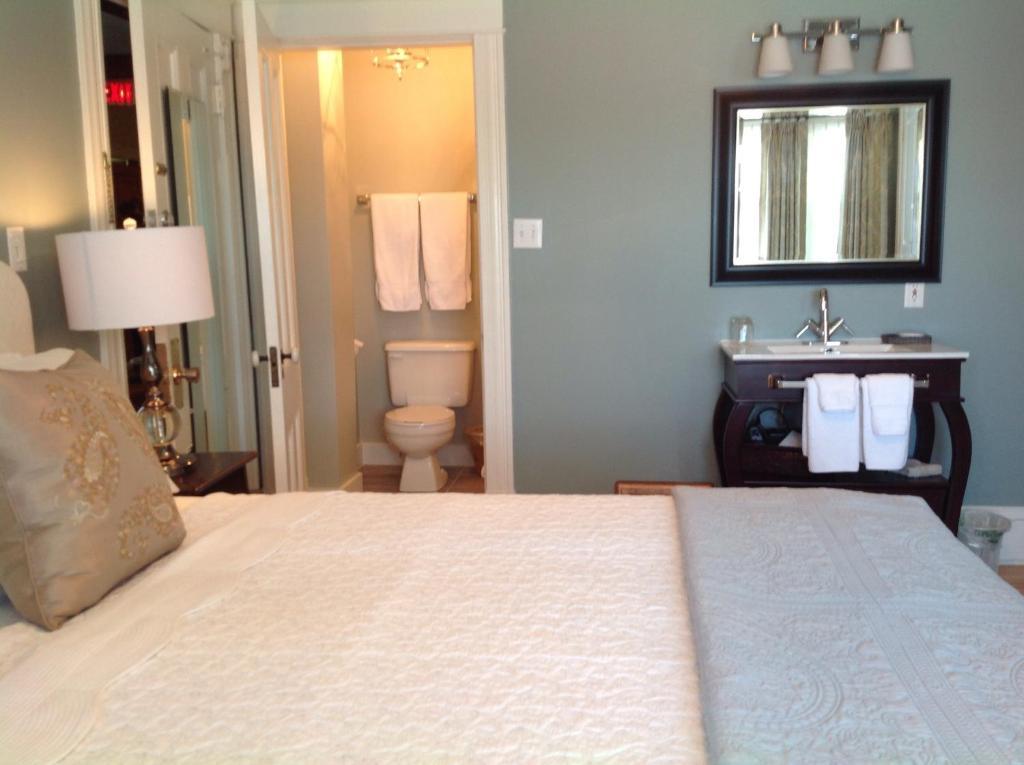 שדיאק Auberge Inn Thyme חדר תמונה