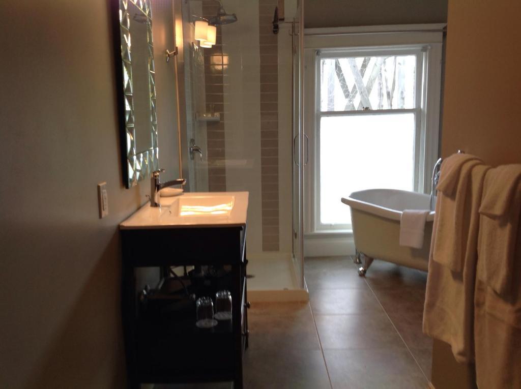 שדיאק Auberge Inn Thyme חדר תמונה