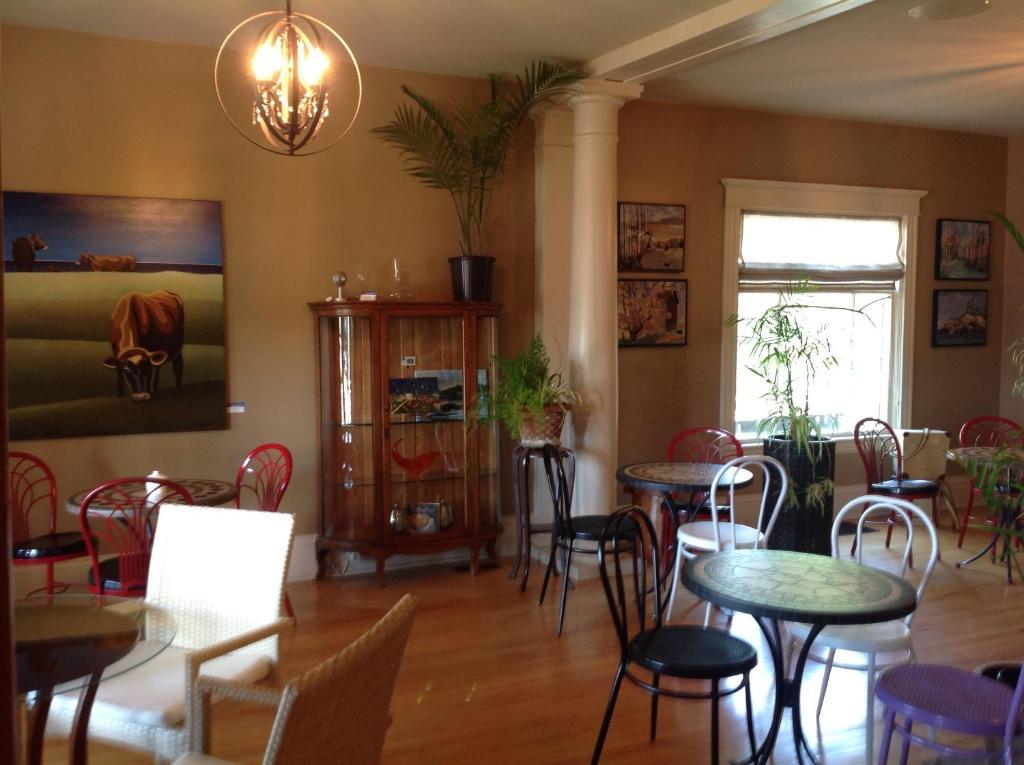 שדיאק Auberge Inn Thyme מראה חיצוני תמונה